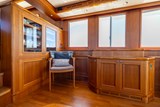 Grand Banks 59 Aleutian For Sale - Saloon